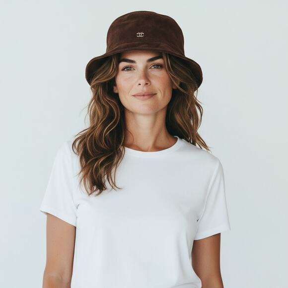 Chanel 2023 Suede CC Bucket Hat in Brown - Picture 1 of 13